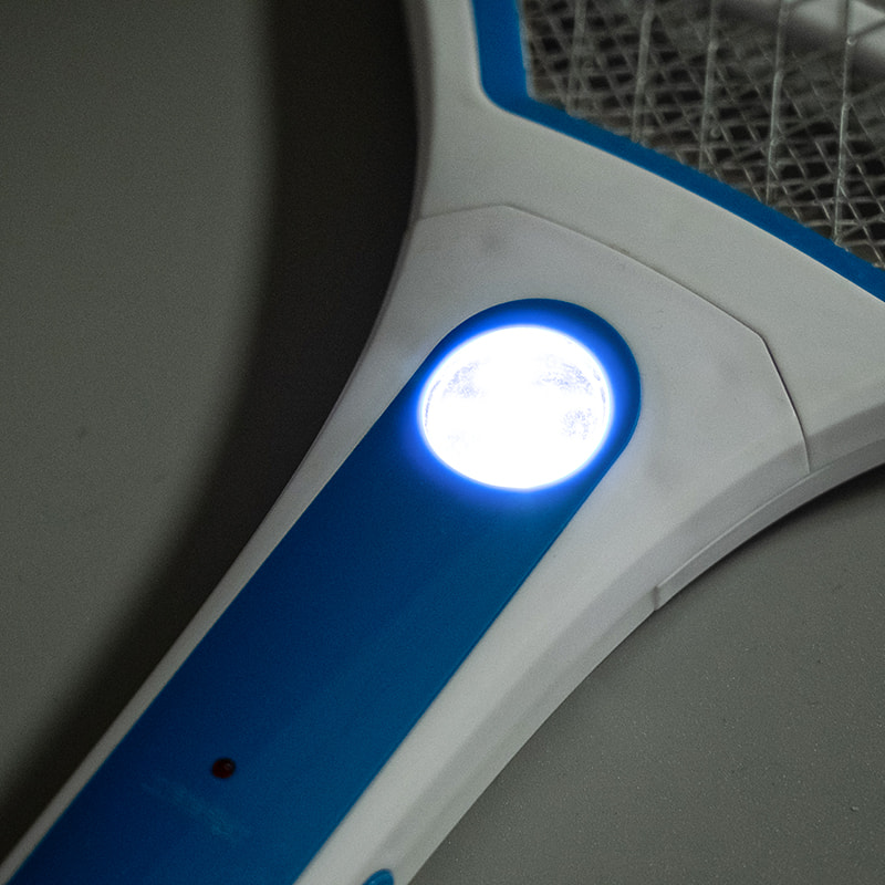 FF-002 3-Color LED Lead-Acid Battery 400mAh with Plug Electric Mosquito Swatter